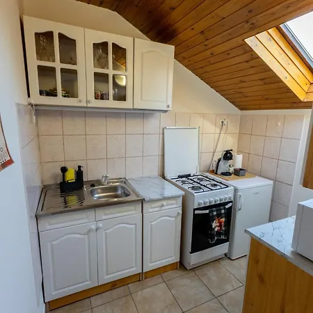 Kismokus Apartment Eger