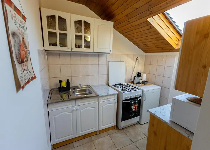 Kismokus Apartment Eger